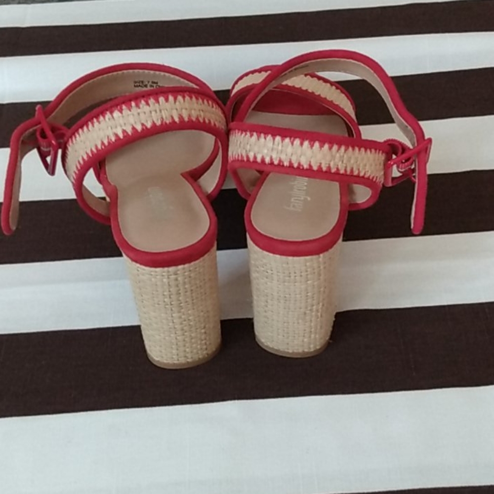 Shoes - Picture 8 of 9